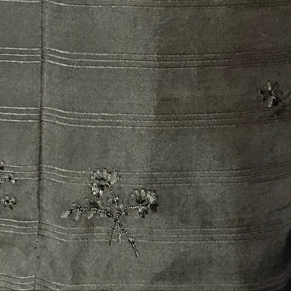 Ann Taylor Silk Embroidered Black Dress Size 8 - Picture 6 of 7